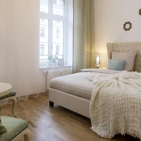 Leon Apartmán